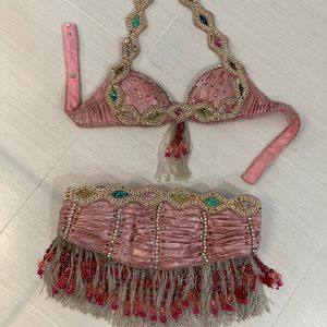 Belly dancing bra and belt